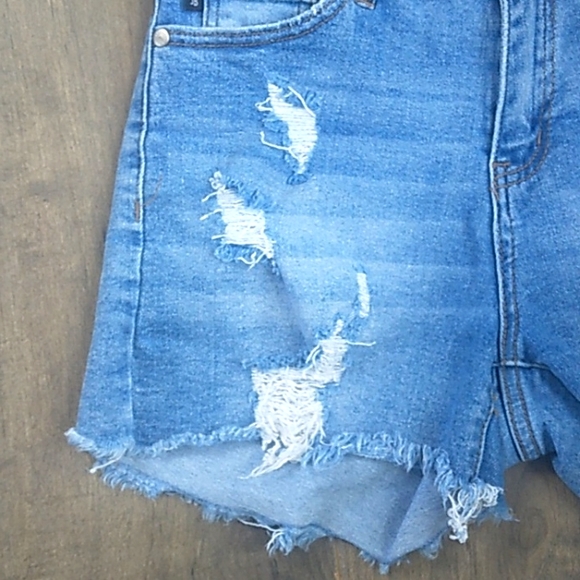 JUDY BLUE SPANDEX BLEND HIGH RISE JEAN SHORTS WOMANS S - Picture 4 of 8